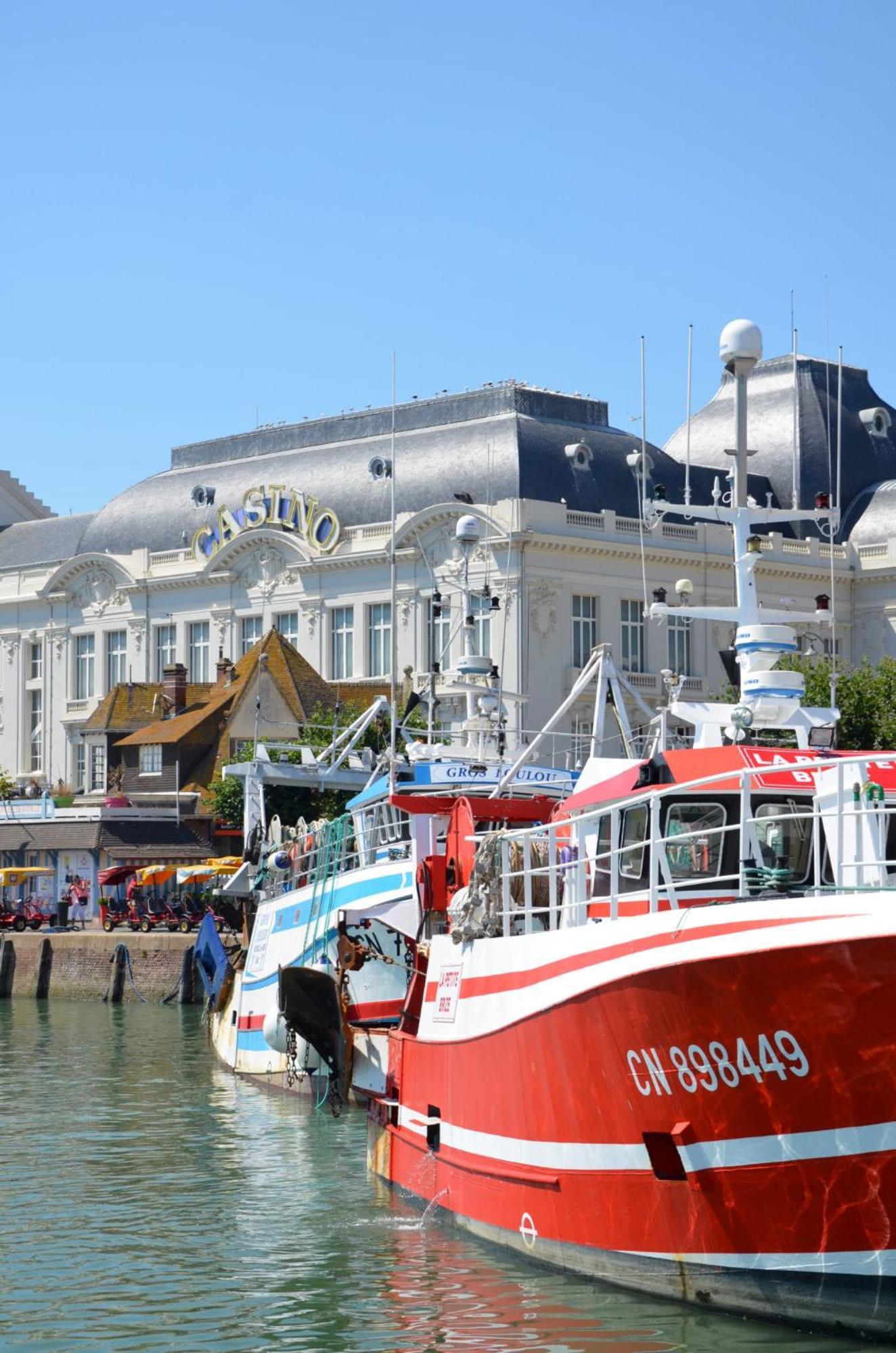 Le Trouville - Hotel De Charme Zewnętrze zdjęcie