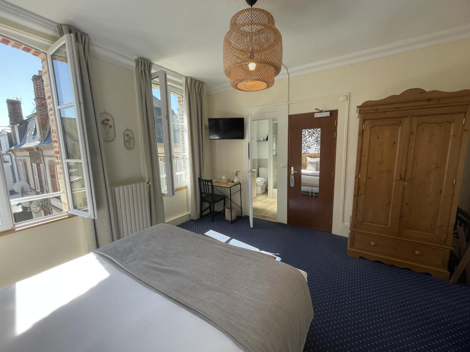 Le Trouville - Hotel De Charme Zewnętrze zdjęcie
